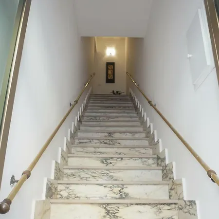 Aleandre Отель типа 